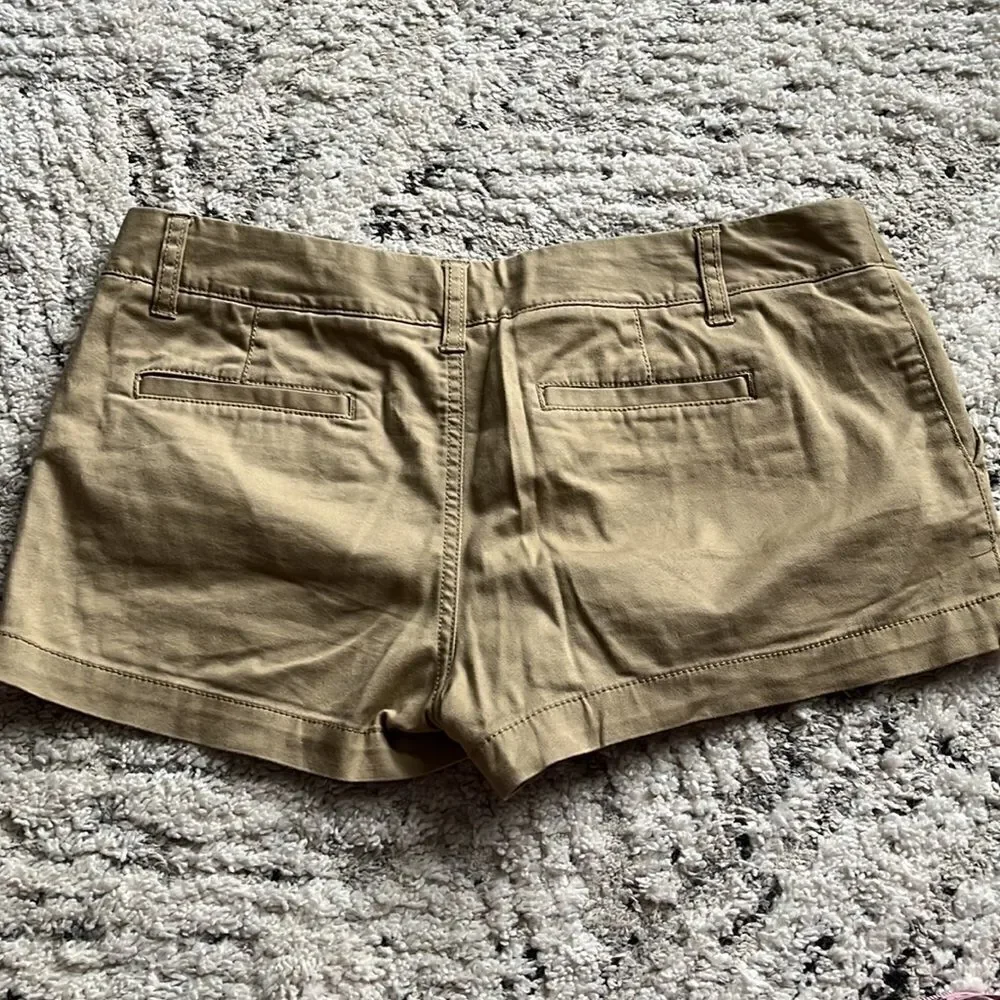 Mossimo supply co size 11 women’s khaki shorts